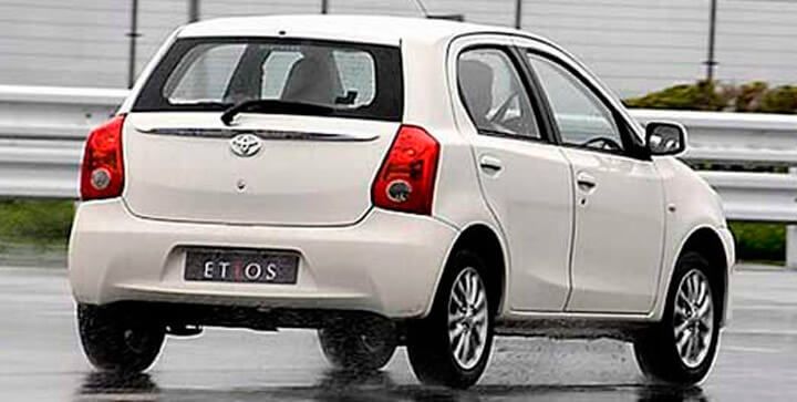 Etios 2012 1