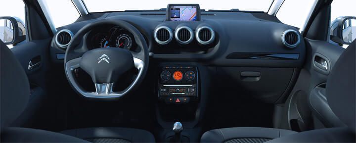 Interior do  C3 Picasso 2012