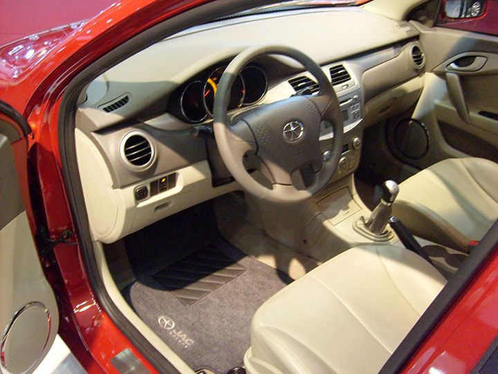 Interior carro JAC