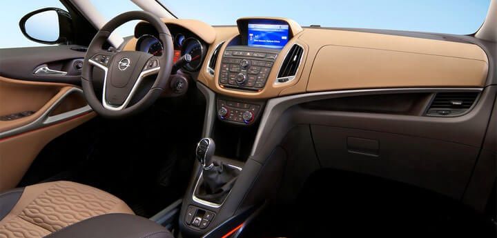 Interior Zafira 2013