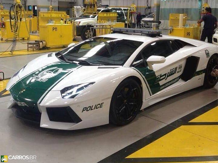 Lamborghini Aventador da Polícia de Dubai