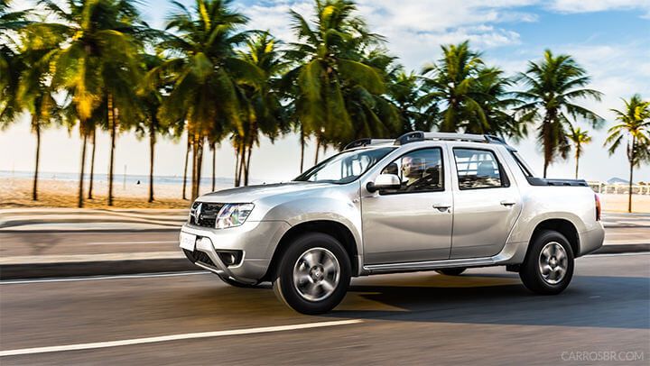 Lateral da Duster Oroch 2016