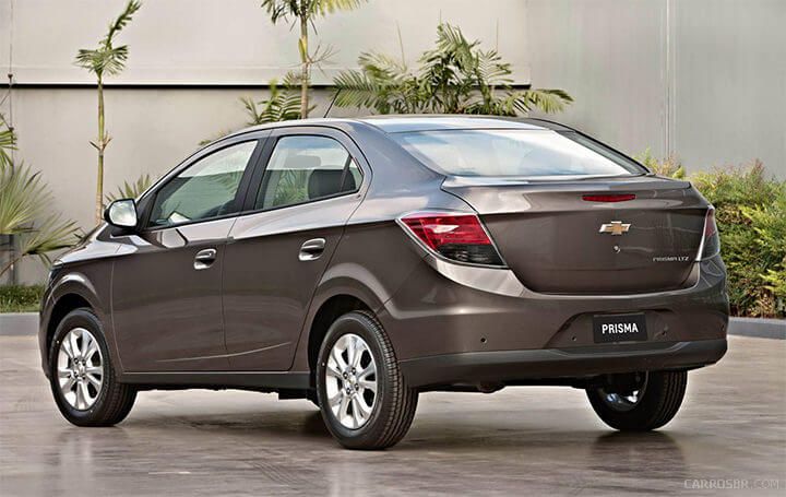 Prisma 2014 traseira