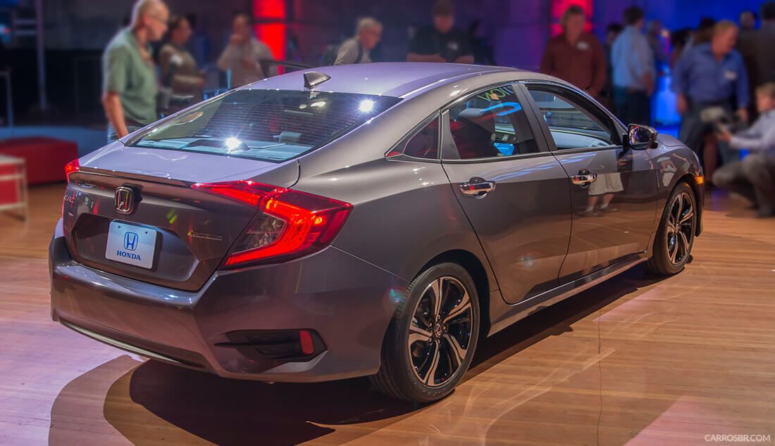traseira-honda-civic-2017