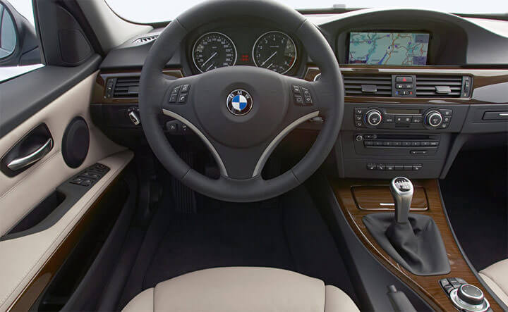 BMW 318i 2012