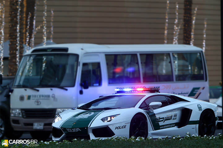 Lamborghini Aventador da Polícia de Dubai